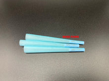 Load image into Gallery viewer, JUICY LUCY BLUE prerolled cone 1 1/4size ( 200ct, 100ct, 50ct)+tube+glass tip