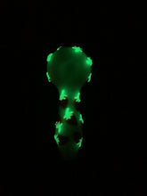 Load image into Gallery viewer, Glass strawberry glow in the dark pipe + strawberry 2.5 inch aluminum grinder