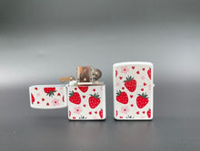 Load image into Gallery viewer, Glass strawberry glow in the dark pipe + strawberry 2.5 inch aluminum grinder + flip top lighter