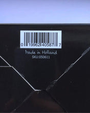 Load image into Gallery viewer, futurola tommy chong king size rolling paper w/tip (5 packs) total:160 leaves