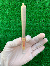 Load image into Gallery viewer, Raw classic lean size pre rolled cone with tip 50pk | 100pk | 200pk + Glass cone holder tip